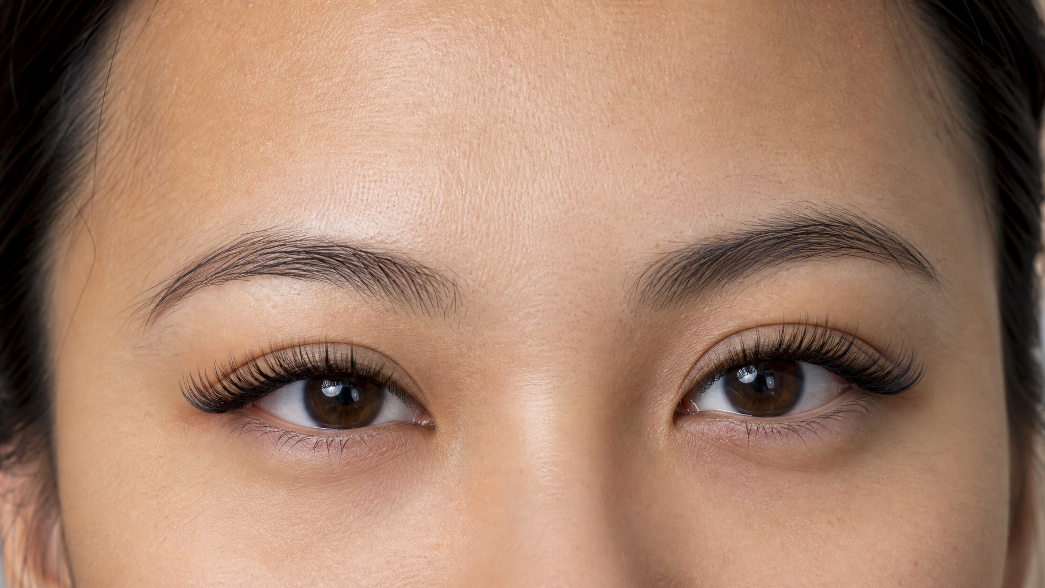 Eyelash Extensions for Hooded Eyes in Okotoks: Best Styles